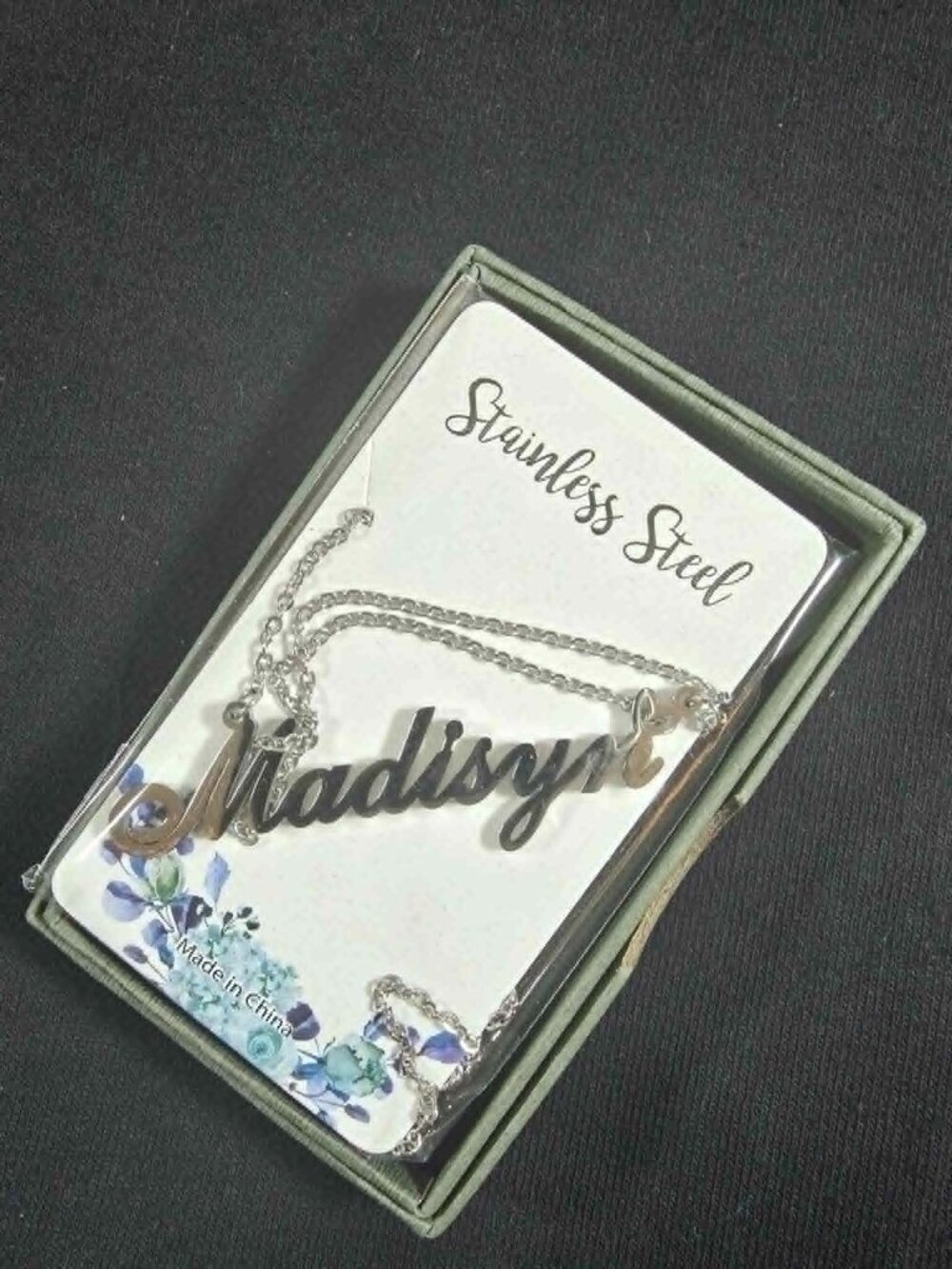 PERSONALIZED NECKLACE NAME MADISYN HEART SILVER TONE STAINLESS STEEL 18" NEW